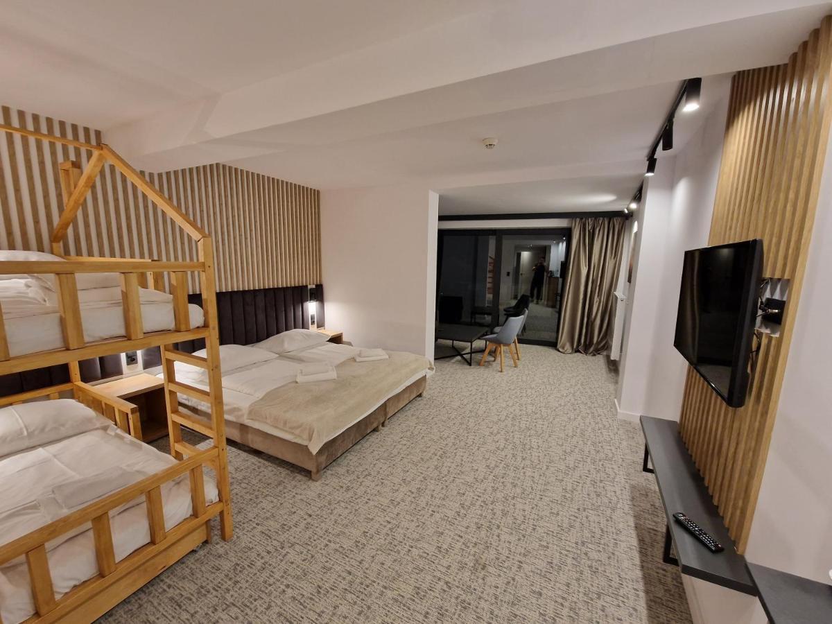 Bed and Breakfast Sniezynka Щирк Екстер'єр фото
