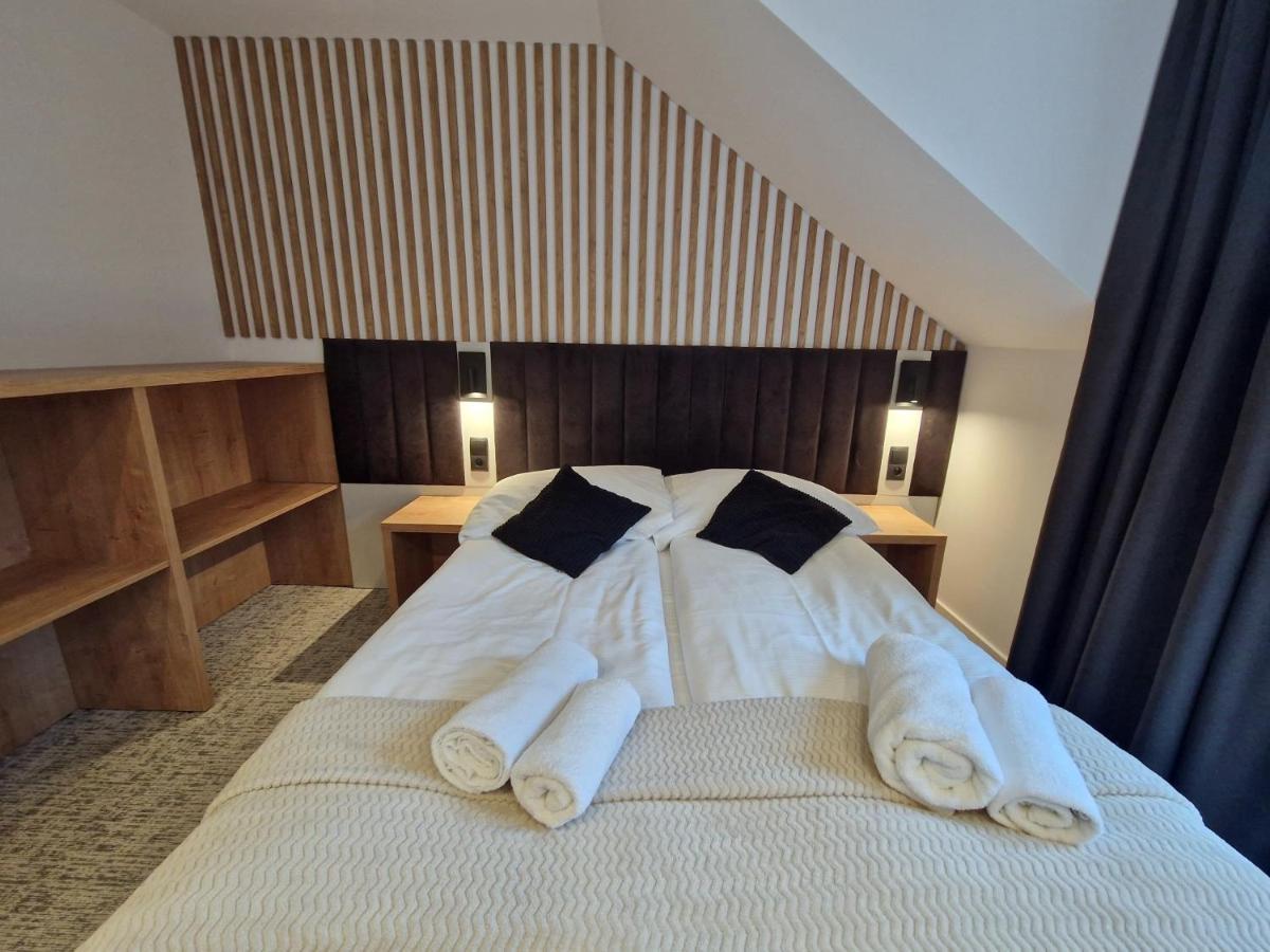 Bed and Breakfast Sniezynka Щирк Екстер'єр фото